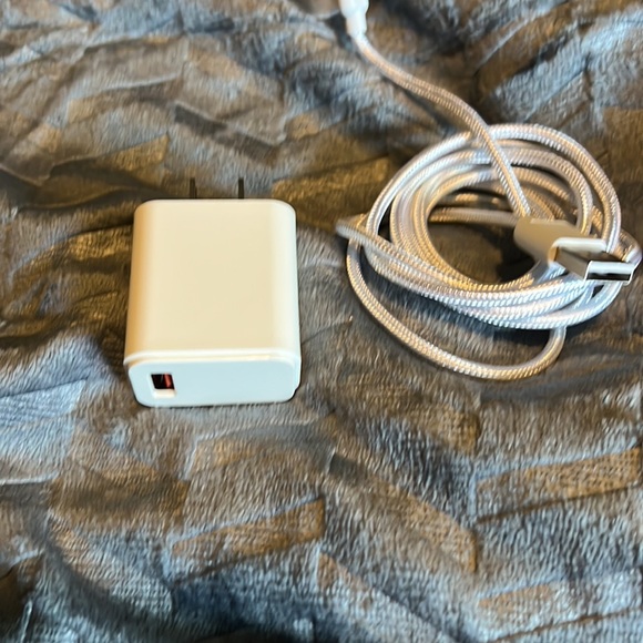 Ellie Los Angeles Wireless Charging Tray EUC - Picture 5 of 7